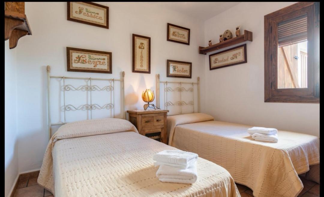 Casa la serena Iznajar Bagian luar foto